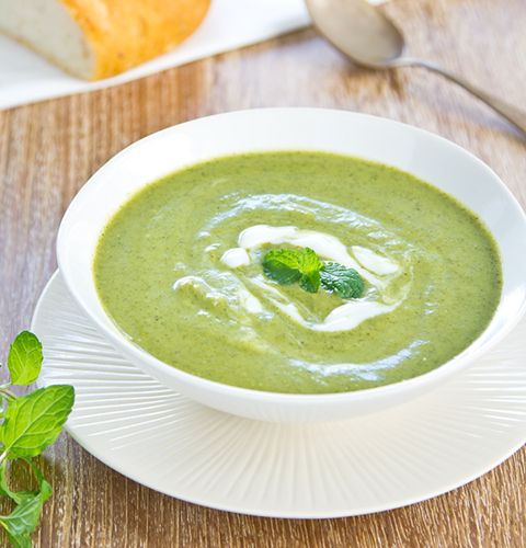 Рецепт крем-супа с мятой и горохом: главное вкус и свежесть