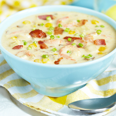 Суп с кукурузой, беконом и креветками